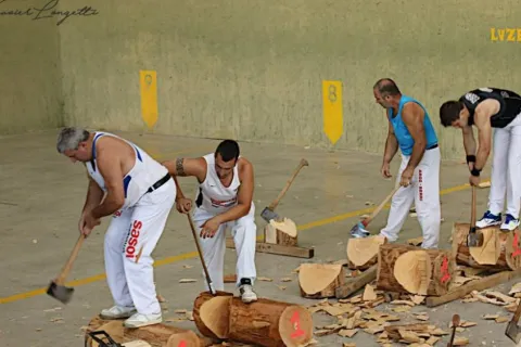Fiesta de deporte rural en Urdax