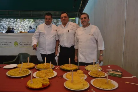 Universo de la Pelota y concurso de tortilla en Urdax