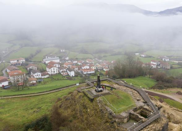 Valle de Baztan | Castillo de Amaiur/Maya