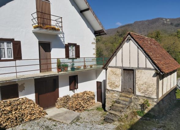 Hórreos del Valle de Aezkoa | Horreo Casa Jabat