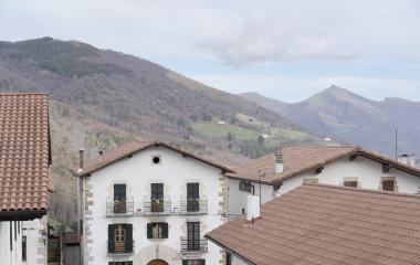 Conjunto de casas tradicionales en Eratsun.